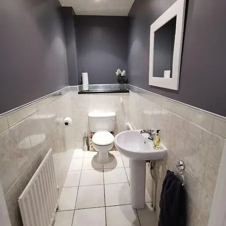 Large Modern Gf 1-Bed Apartment Sleeps 2 London Exterior photo