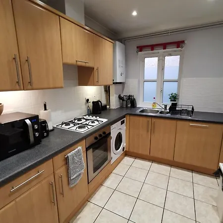 Large Modern Gf 1-Bed Apartment Sleeps 2 London Exterior photo